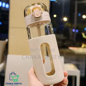 Photo - Glassy Water Bottle