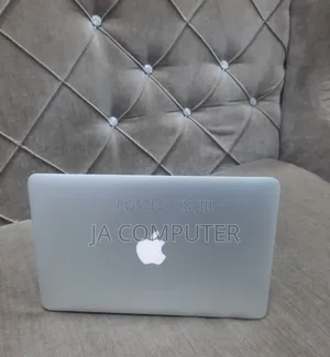 New Laptop Apple MacBook Air 2015 4GB Intel Core I5 SSD 128GB