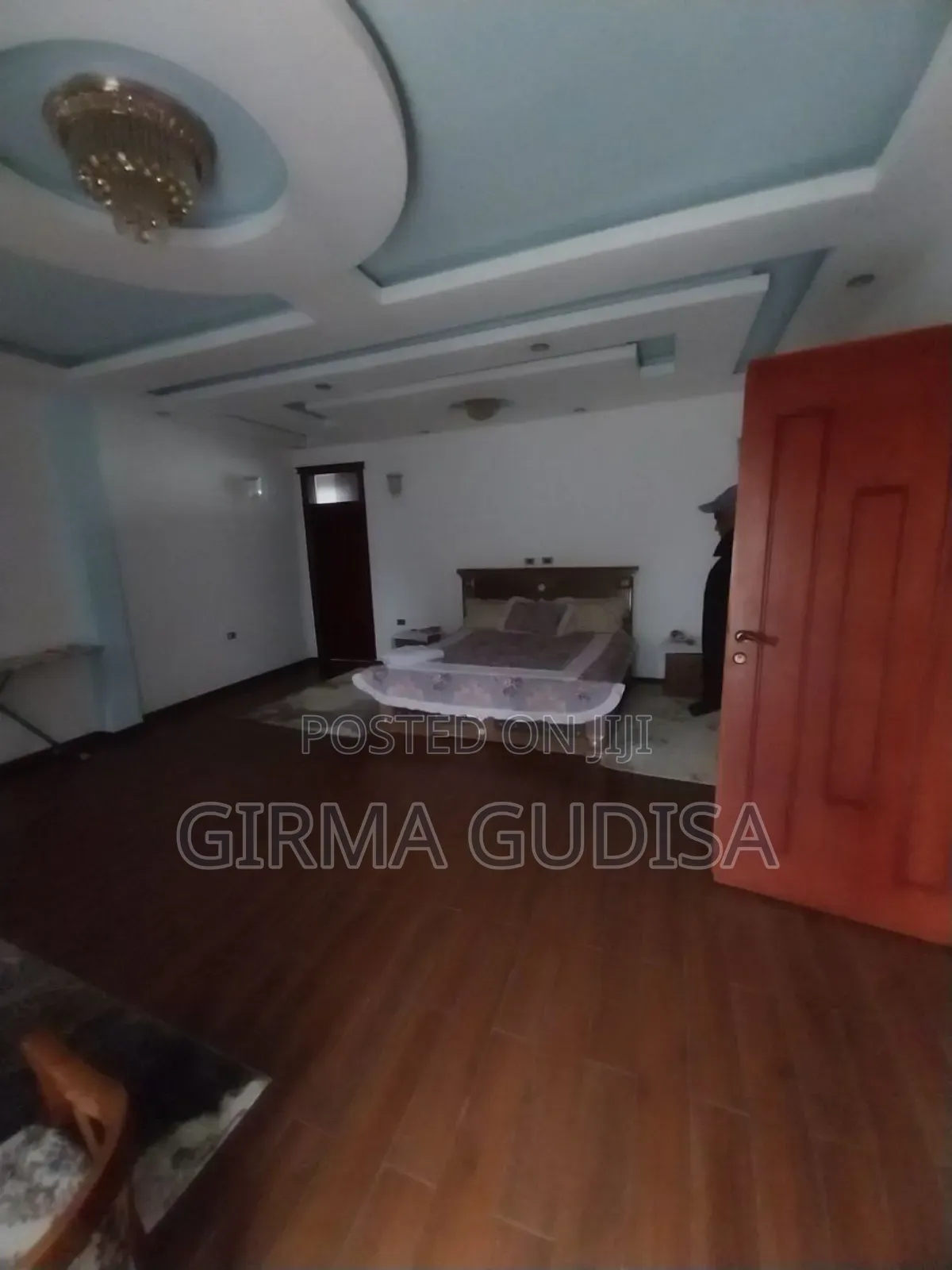 Furnished 11bdrm House in መሪ አካባቢ, Bole for sale