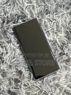 Photo - New Google Pixel 7 Pro 128 GB White