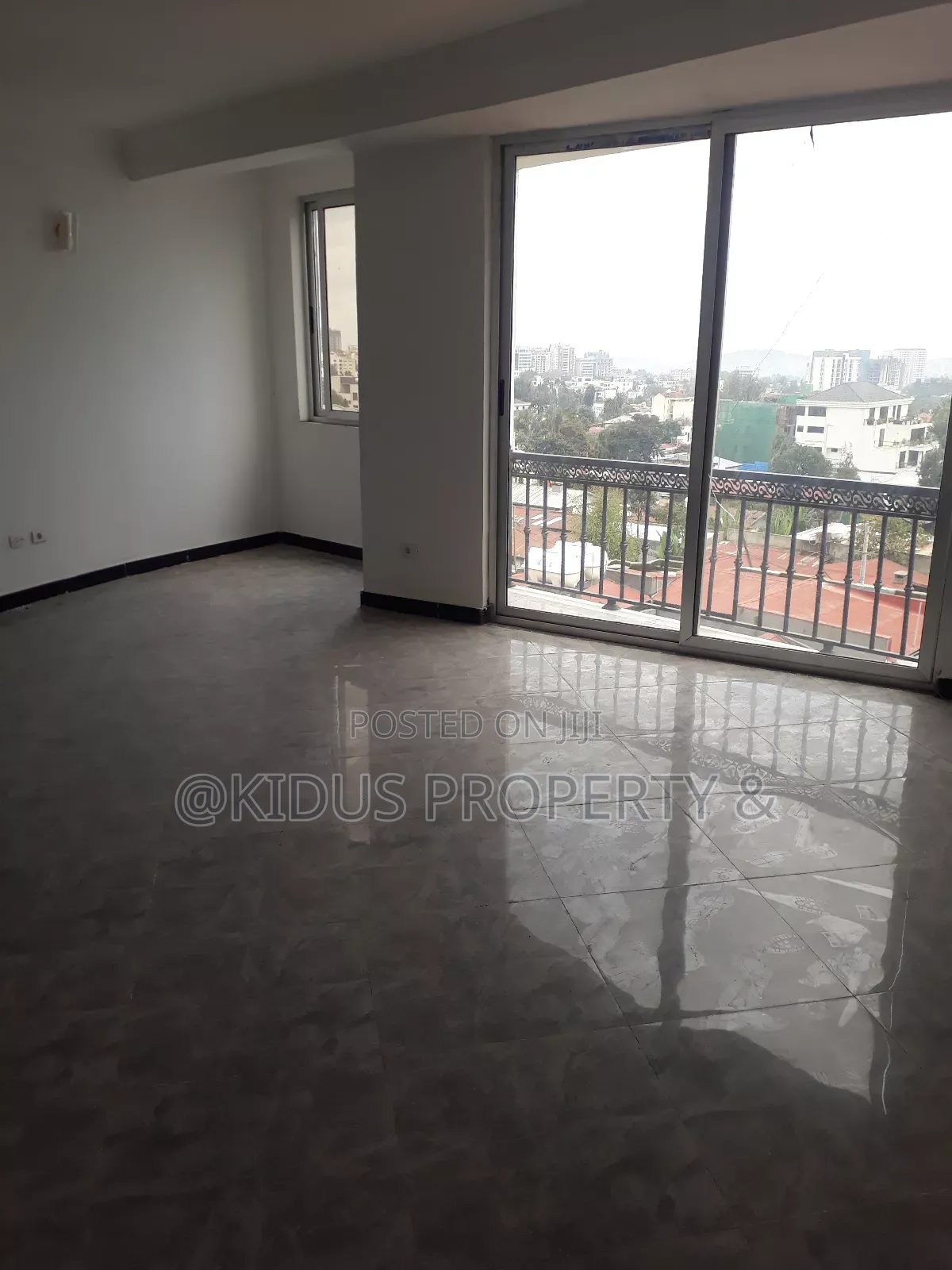 2bdrm Apartment in Golf Clubs, Nifas Silk-Lafto for rent