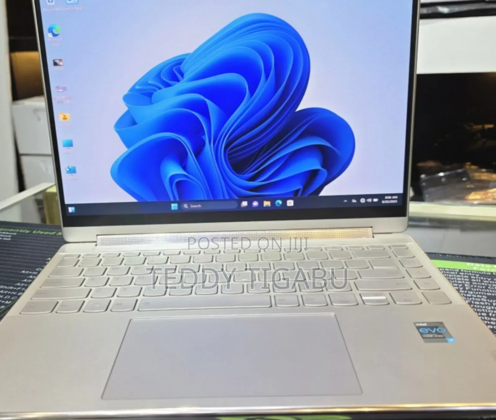 New Laptop Lenovo Yoga 9i 16GB Intel Core I7 SSD 1T