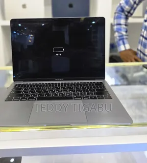 Photo - New Laptop Apple MacBook Air 2019 16GB Intel Core I5 SSD 512GB