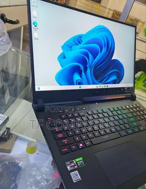 New Laptop Asus ROG Strix G17 32GB AMD Ryzen 9 SSD 1T