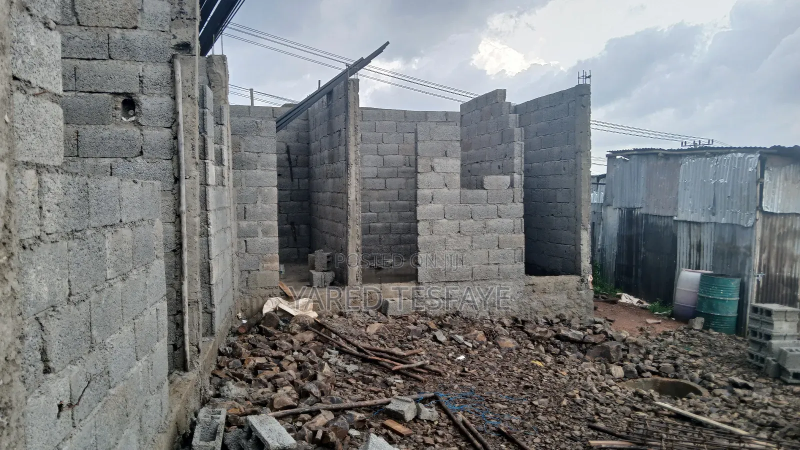 ግንባታ የተጀመረበት የሚሸጥ ቦታ