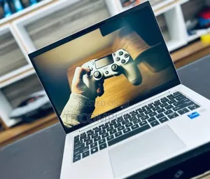 New Laptop HP EliteBook 640 G10 16GB Intel Core I7 SSD 512GB