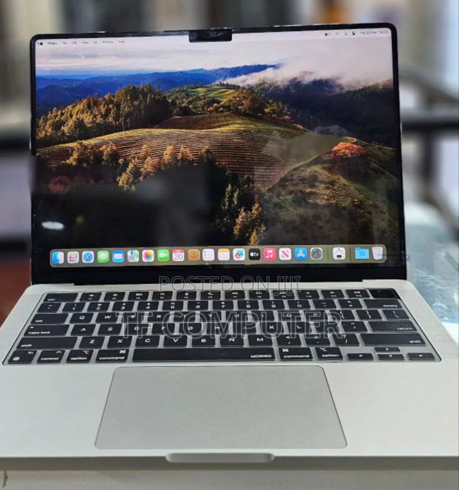 New Laptop Apple MacBook Pro 2023 M3 14-Inch 8GB Apple M3 Pro SSD 512GB