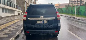 Toyota Land Cruiser 2016 Black