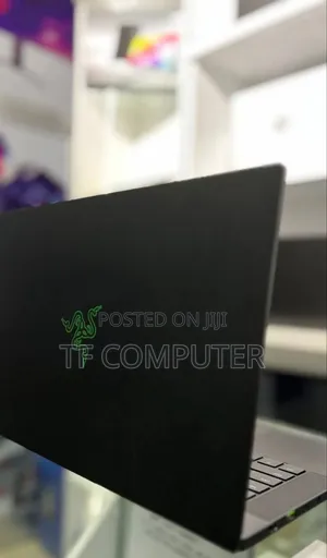 New Laptop Razer Blade 16GB AMD Ryzen 9 SSD 1T