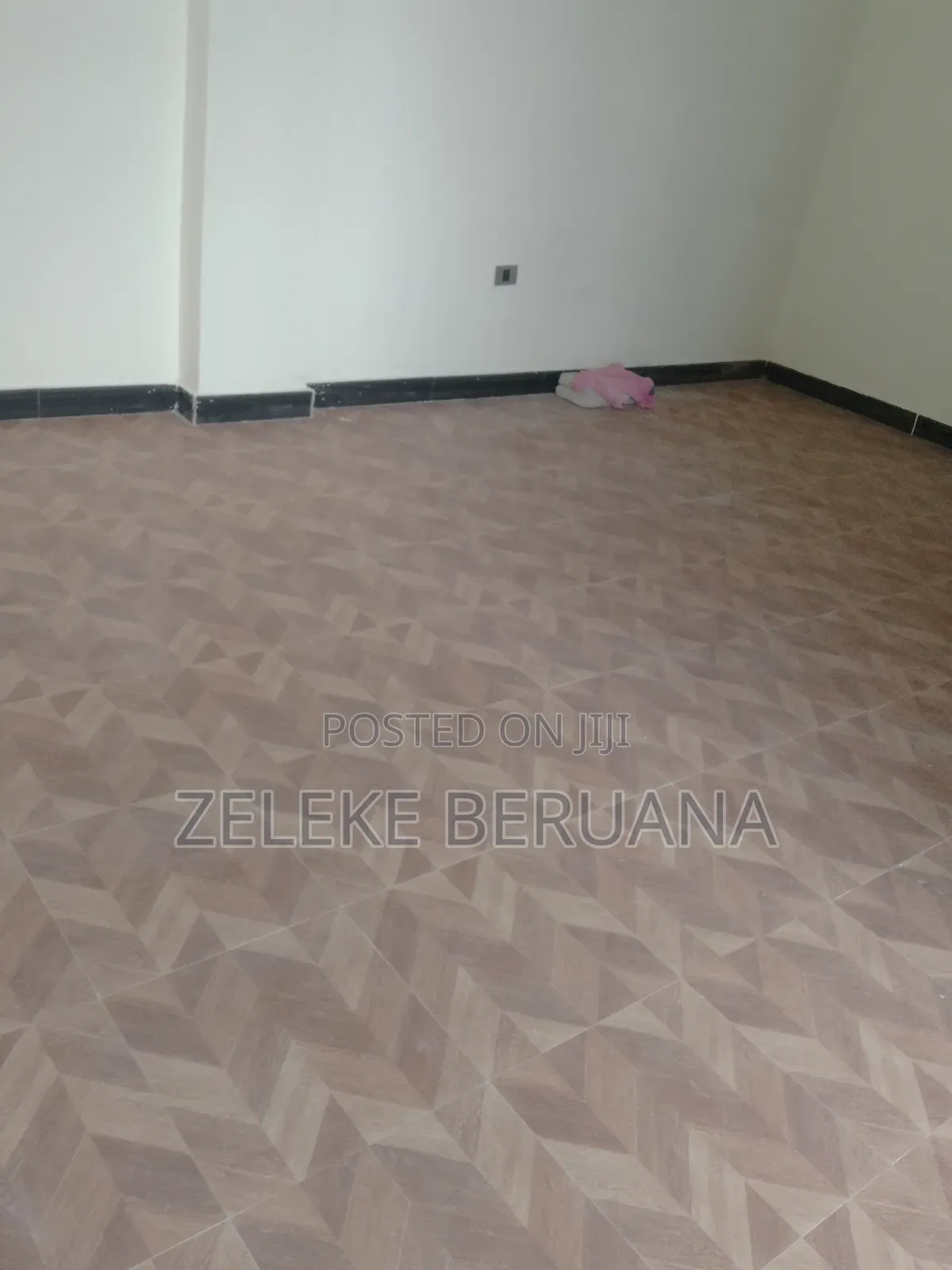 Furnished 2bdrm Condo in 40/60, Bole for sale