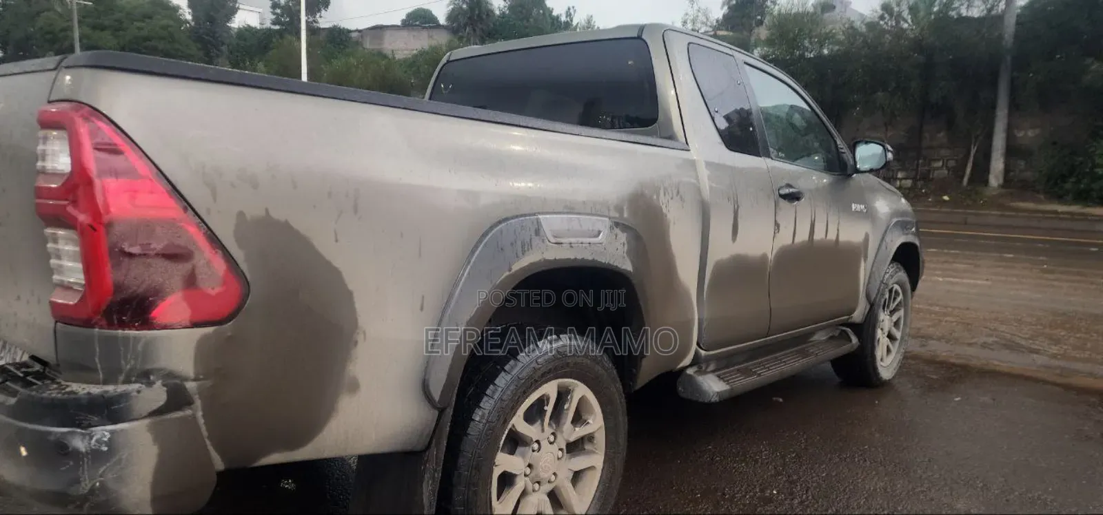 Toyota Hilux 2021 Gray
