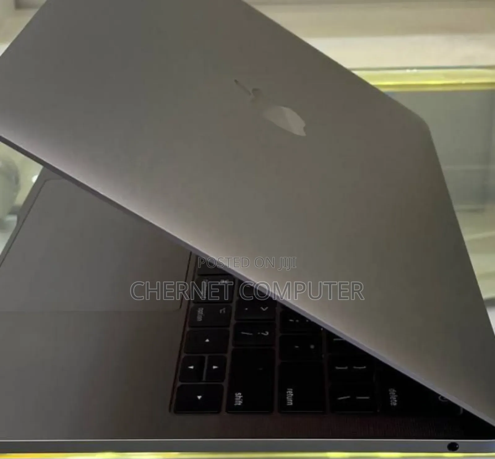 New Laptop Apple MacBook Pro 16GB Intel Core I5 SSD 512GB