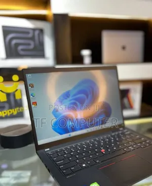 Photo - New Laptop Lenovo ThinkPad T14s G4 16GB Intel Core I7 SSD 512GB