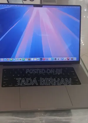 Photo - New Laptop Apple MacBook Pro M1 16GB Apple M1 Pro SSD 1T