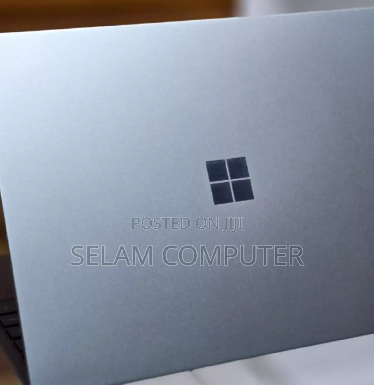 New Laptop Microsoft Surface 8GB Intel Core I5 SSD 256GB