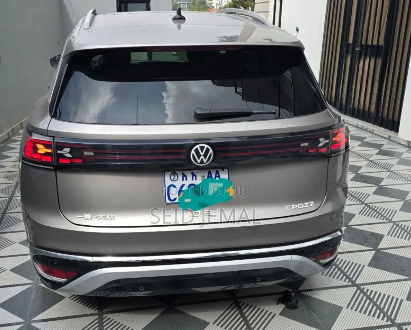Volkswagen ID.4 2024 Gray