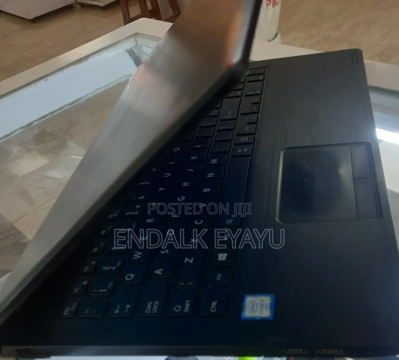 Laptop Toshiba Satellite Pro P300 4GB Intel Core I5 SSD 1T