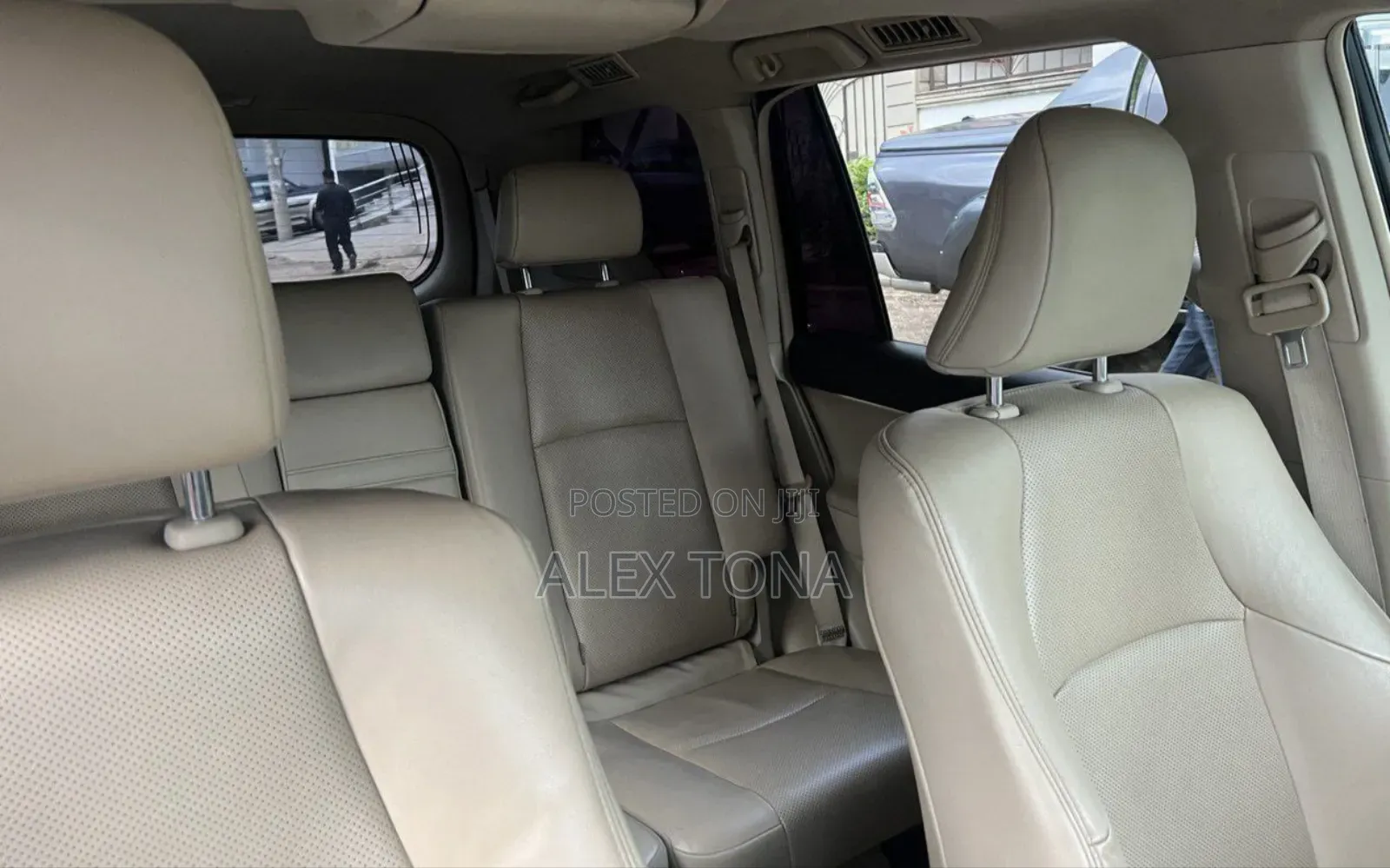 Toyota Land Cruiser Prado 2019 White