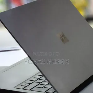 New Laptop Microsoft Surface 16GB Intel Core i7 SSD 512GB