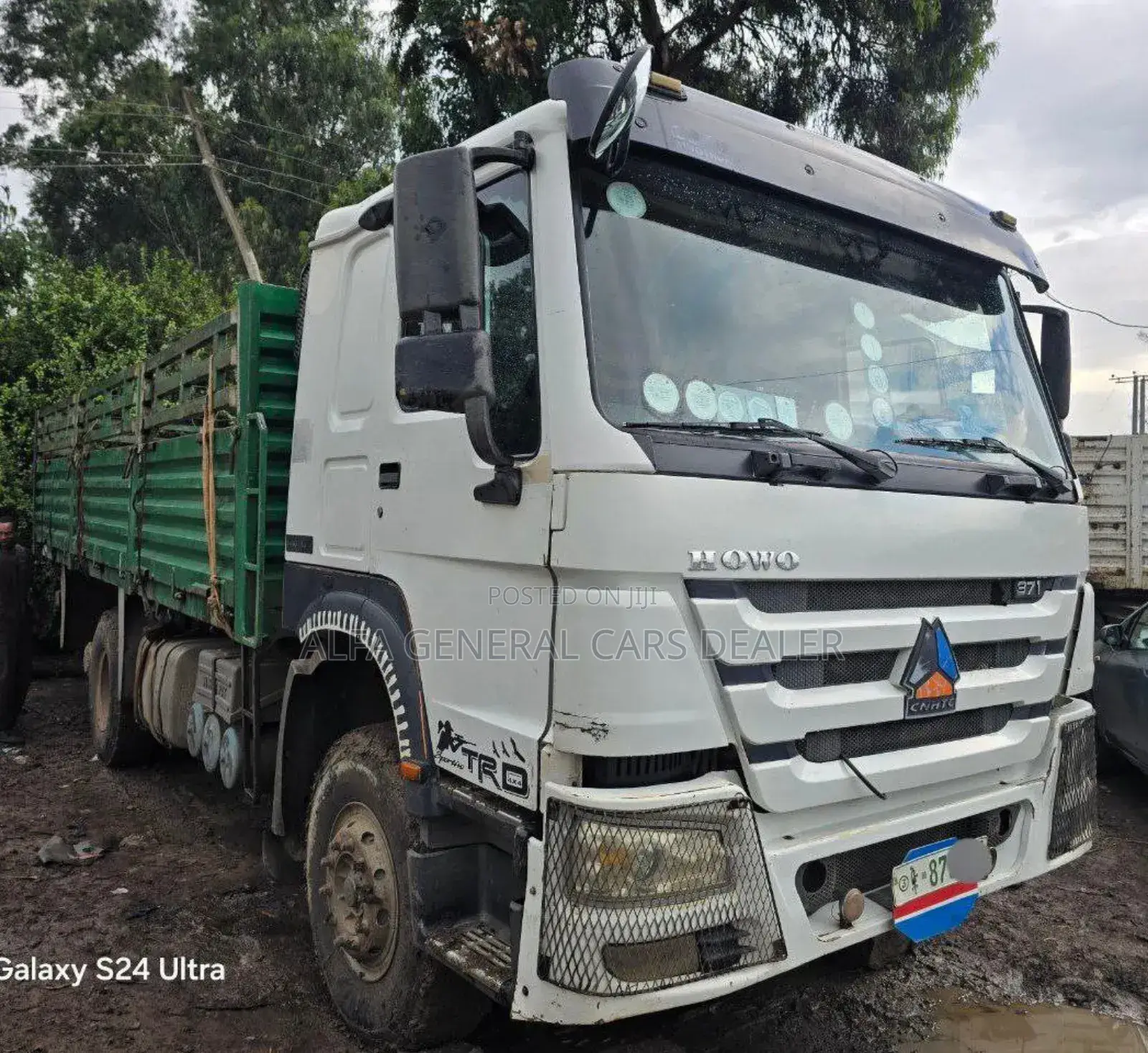 ከነተሳቢው
•2017
•87 ሽ ታርጋ ጎማ %100