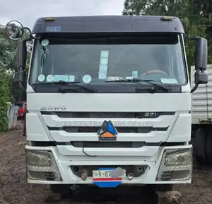 ከነተሳቢው
•2017
•87 ሽ ታርጋ ጎማ %100