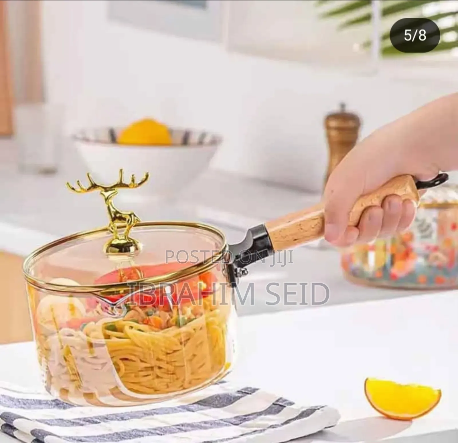Single-Handled Soup Pot Made of High Boron Glass, With a Capacity 3.5l
