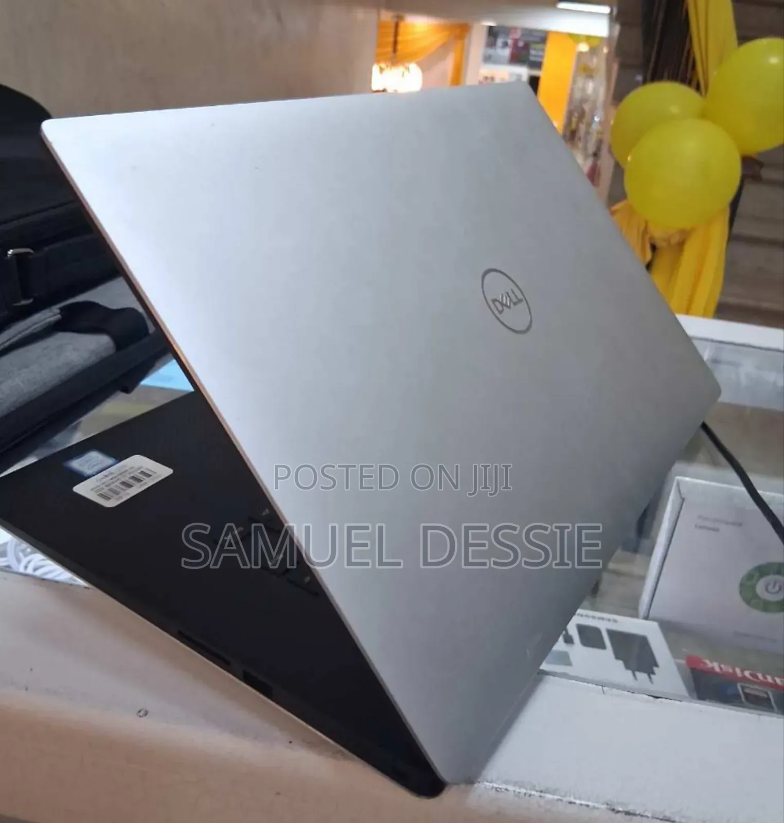 New Laptop Dell Precision 15 3520 16GB Intel Core I7 SSD 512GB
