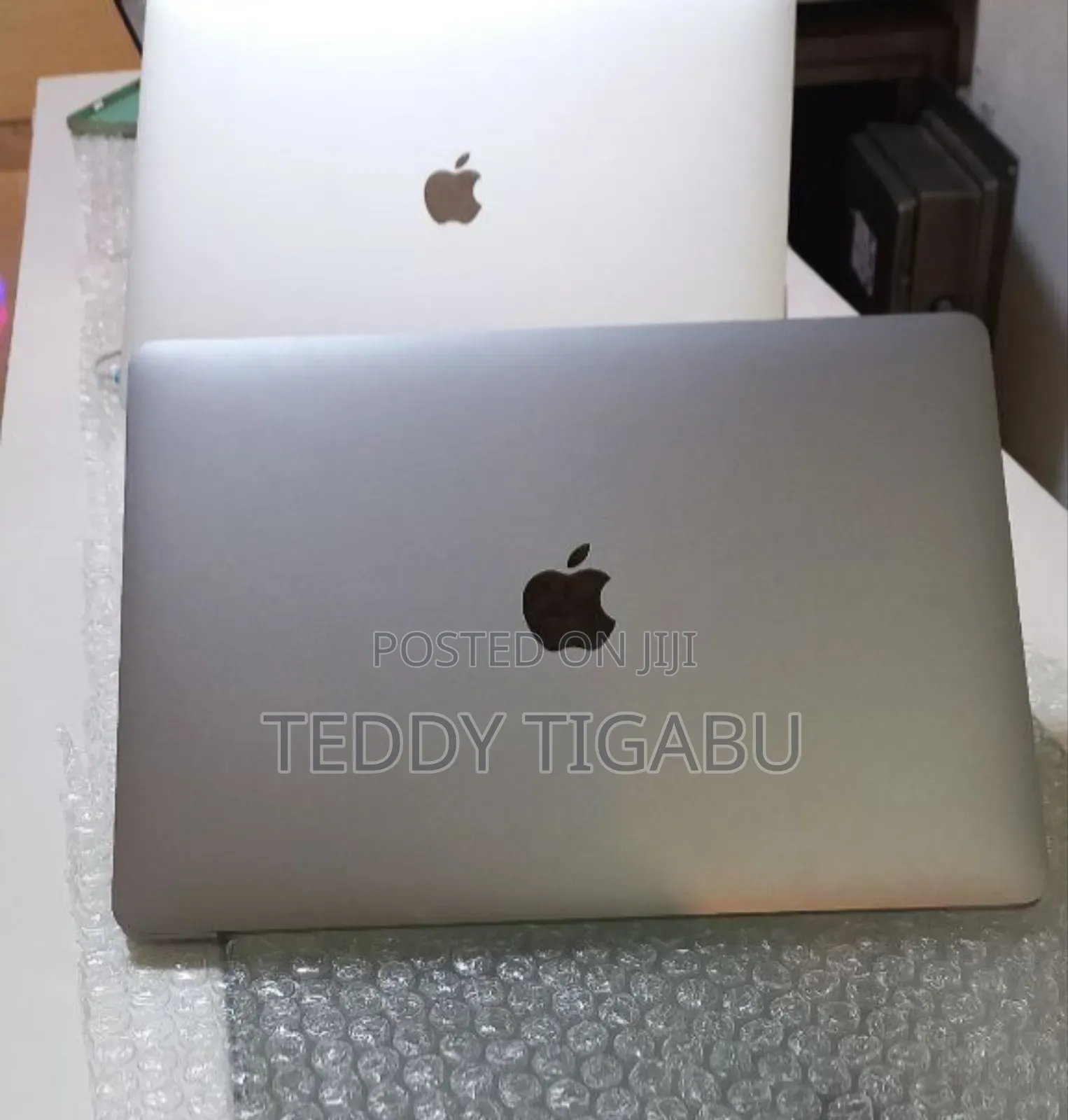 New Laptop Apple MacBook Air 2020 M1 8GB Apple M1 SSD 256GB