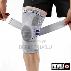 1pcs Knee Support Sleeve With Adjustable Straps