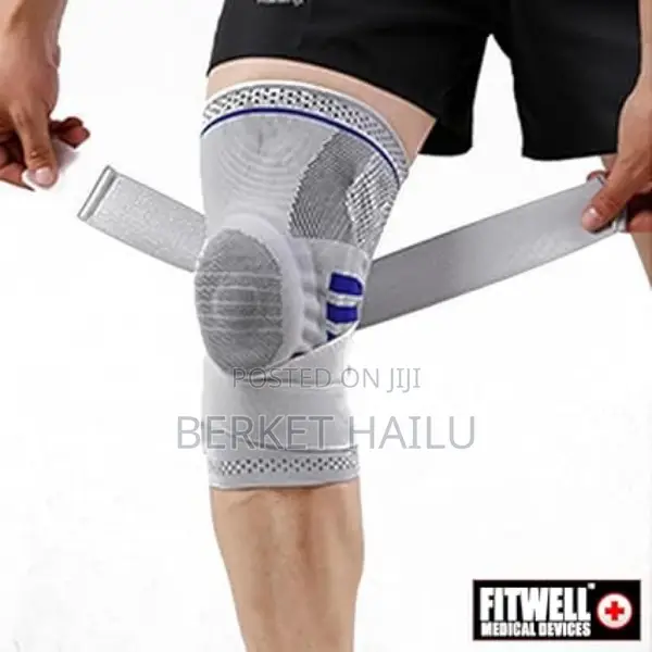 1pcs Knee Support Sleeve With Adjustable Straps