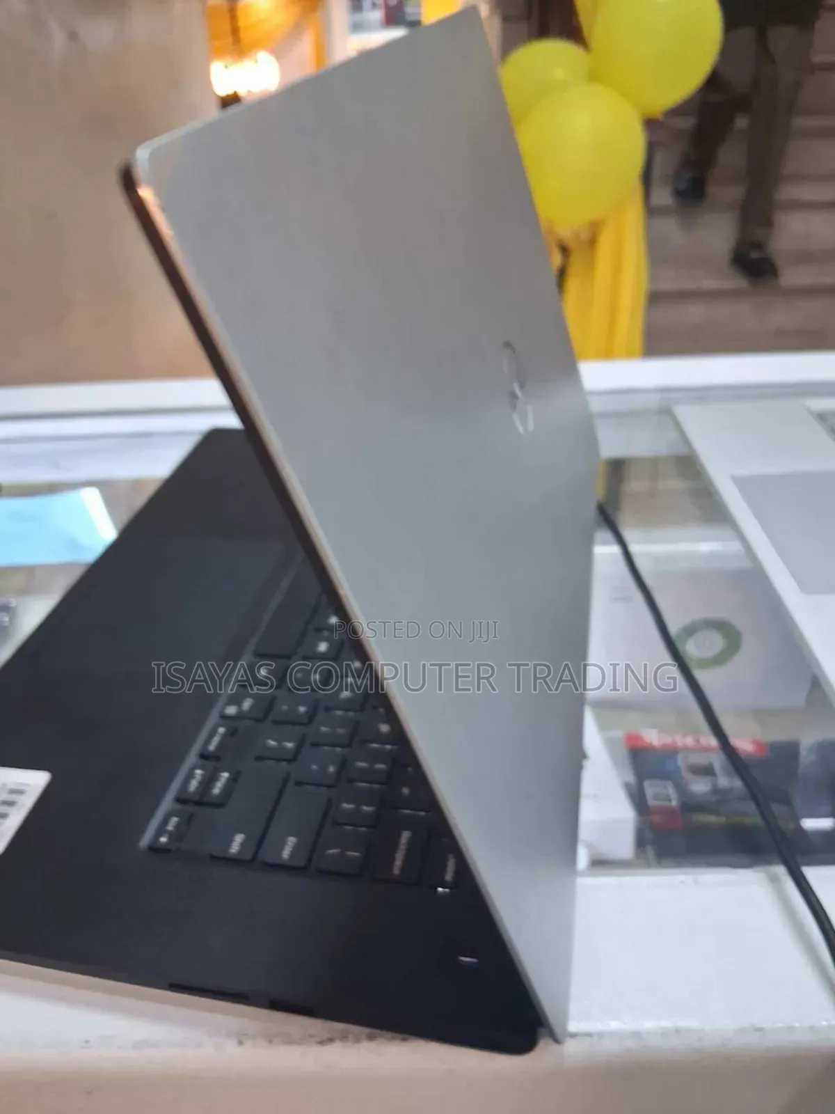 New Laptop Dell Inspiron 15 16GB Intel Core I7 HDD+SSD 512GB