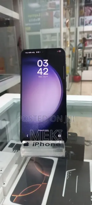 Photo - Samsung Galaxy S23 Plus 512 GB Black