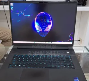 New Laptop Dell Alienware M16 16GB Intel Core I9 SSD 1T