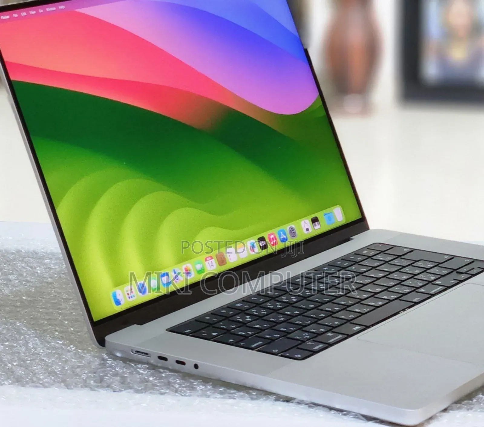 New Laptop Apple MacBook Pro M1 32GB Intel SSD 512GB