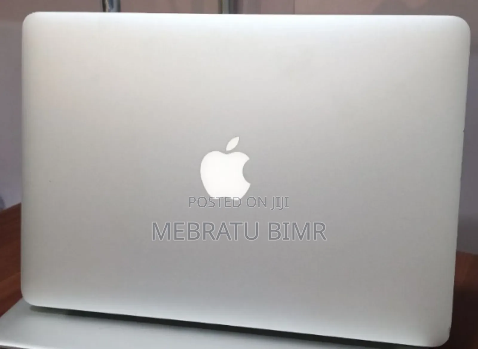 New Laptop Apple MacBook Air 2011 4GB Intel Core I5 SSD 128GB