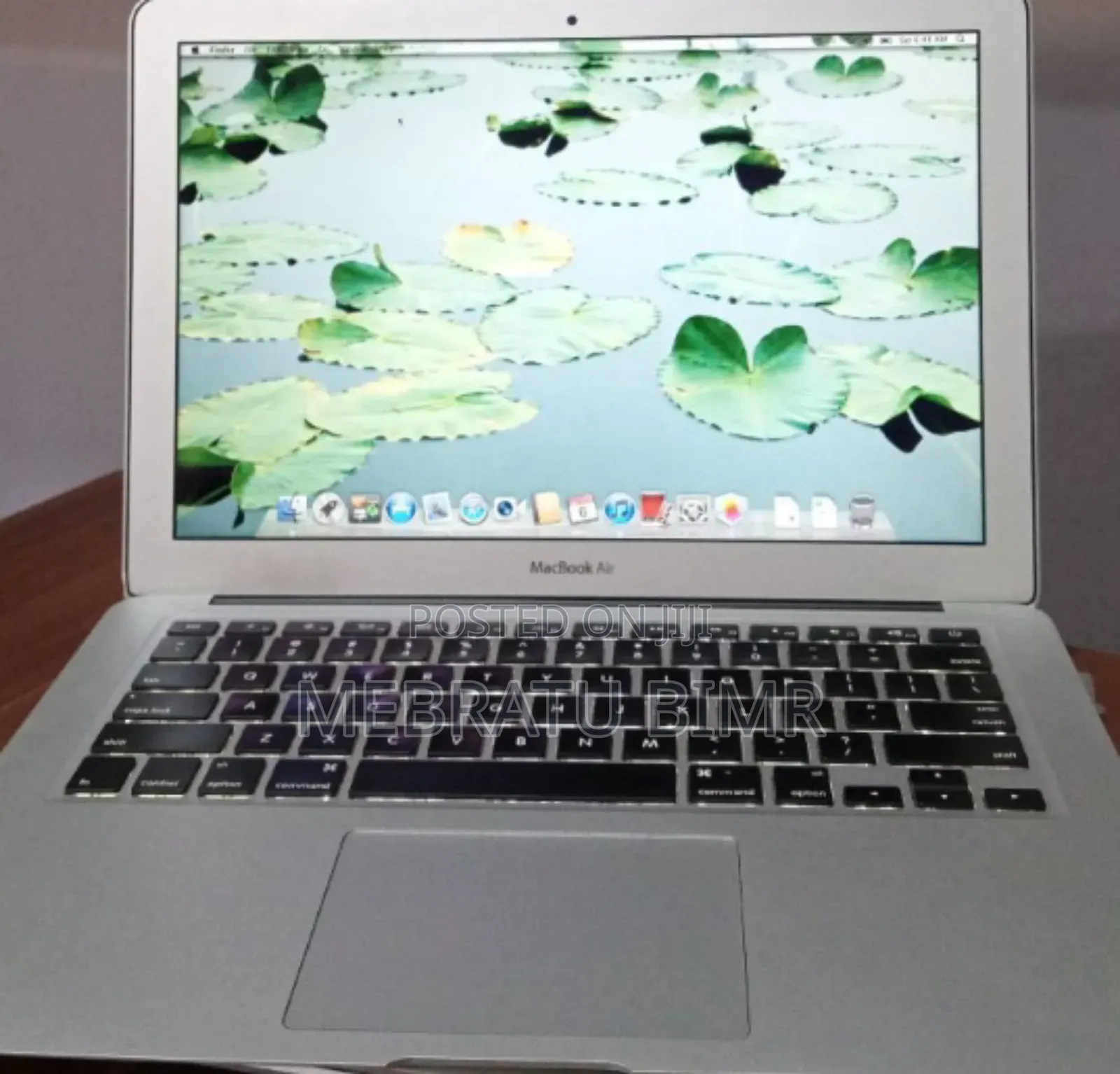 New Laptop Apple MacBook Air 2011 4GB Intel Core I5 SSD 128GB