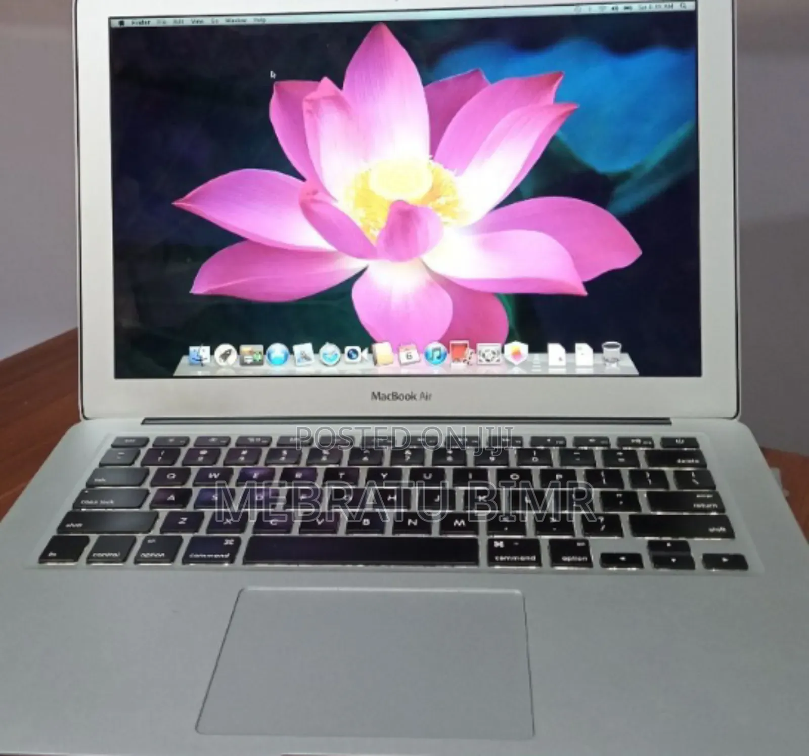 New Laptop Apple MacBook Air 2011 4GB Intel Core I5 SSD 128GB