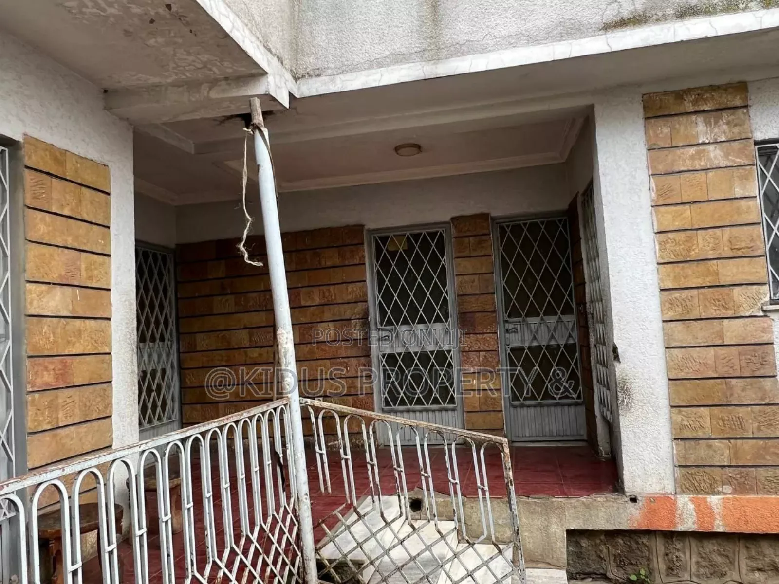 3bdrm House in Ayer Tena(አየር ጤና), Nifas Silk-Lafto for sale