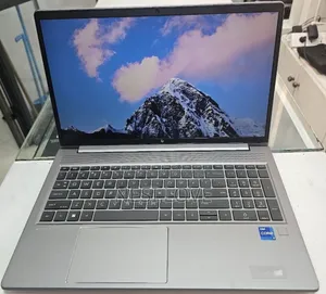 New Laptop HP ZBook 15 32GB Intel Core I7 SSD 512GB