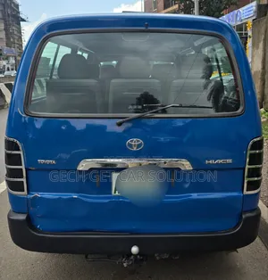 Toyota HiAce 2009 Blue