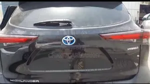 Toyota Highlander Hybrid 2024 Gray