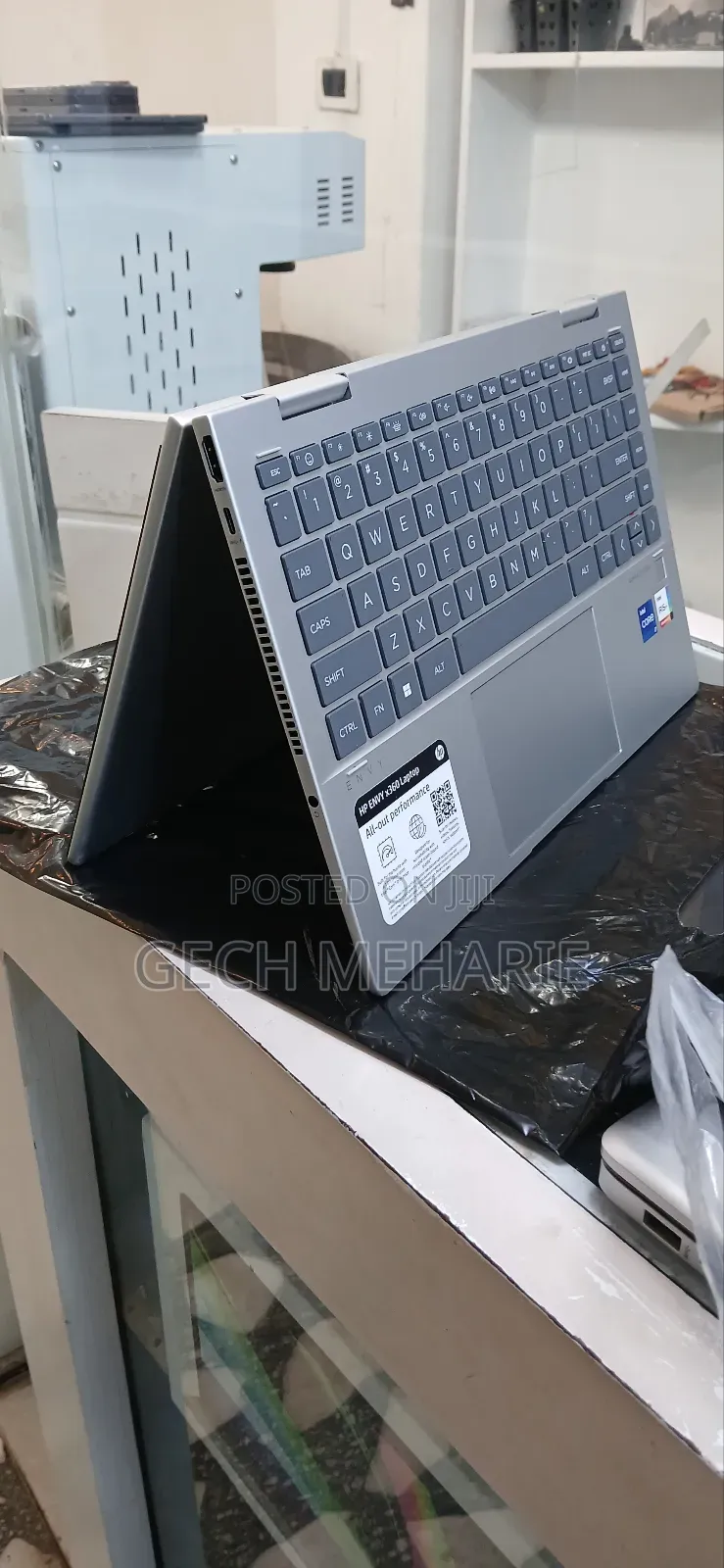 New Laptop HP Envy X360 16GB Intel Core I7 SSD 1T