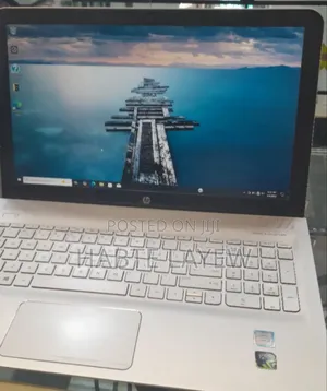 New Laptop HP Envy X360 8GB Intel Core I5 SSD 128GB