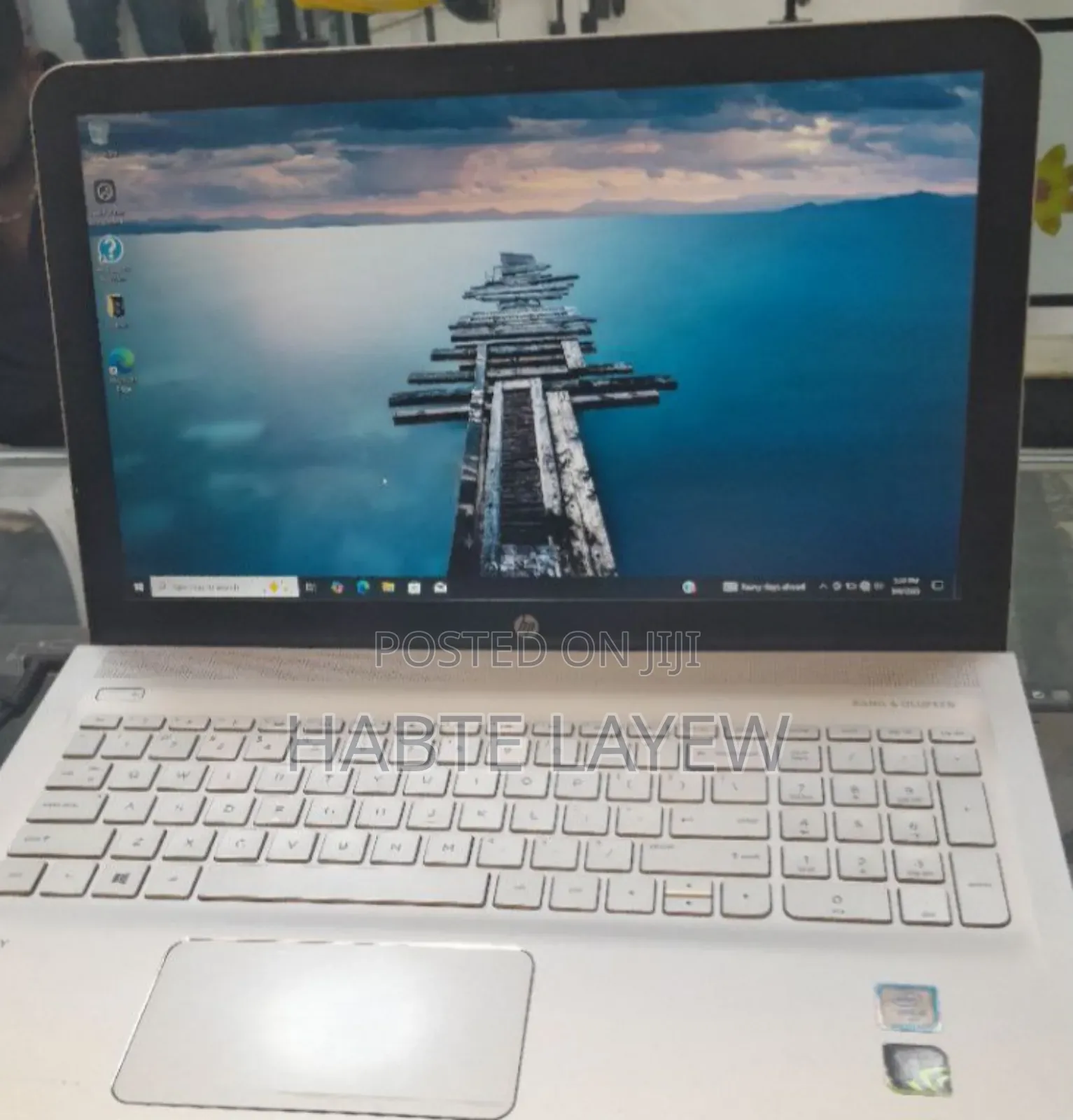 New Laptop HP Envy X360 8GB Intel Core I5 SSD 128GB