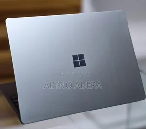 New Laptop Microsoft Surface 8GB Intel Core I5 SSD 256GB