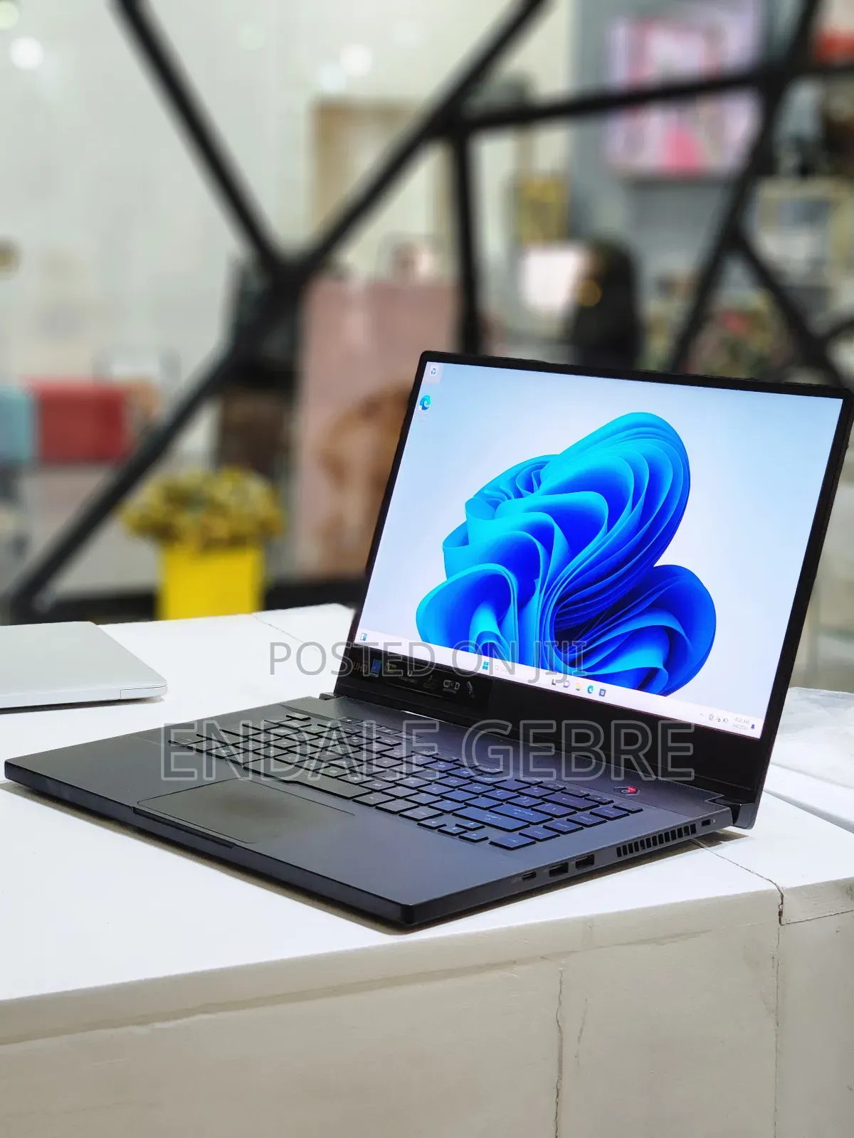 New Laptop Asus ROG Zephyrus G15 16GB Intel Core I7 SSD 512GB