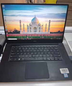 Photo - New Laptop Dell Precision 7710 16GB Intel Core I7 SSD 512GB