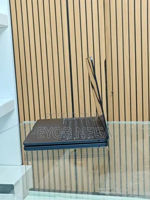 New Laptop Apple MacBook Air 2024 M3 13-Inch 16GB Apple M3 SSD 256GB