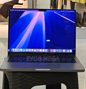 New Laptop Apple MacBook Pro M1 16GB Apple M1 Pro SSD 1T