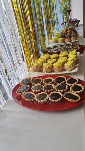 Custrad and Chocolate Custrad Cake for Order